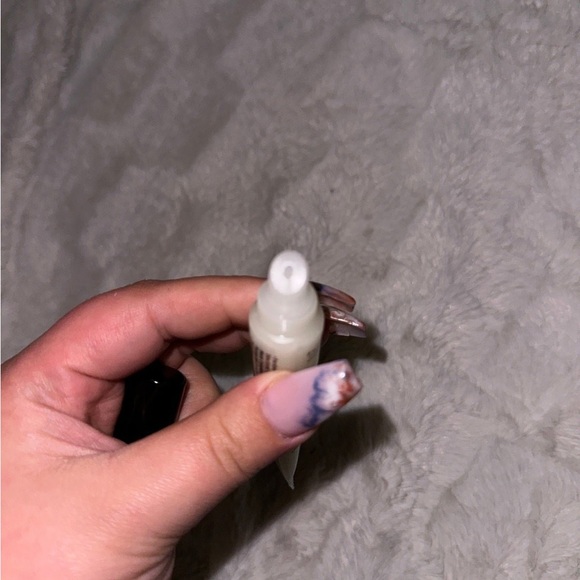 Hempz Bundle - Lotion and Lip Balm - Picture 2 of 3